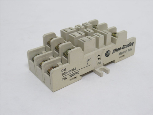 Allen-Bradley 700-HN154; Relay Socket; 11-Blade; 15A 300VAC