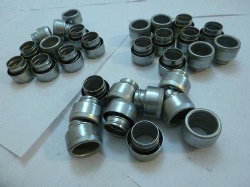 MFG- MDL-Unkn81522; LOT-25 Pipe Cap Insert 13/16" OD; 1-1/8" OD