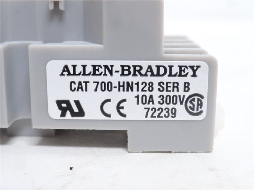 Allen-Bradley 700-HN128; Relay Socket; 7A; 300V; 14-Blade