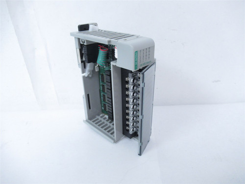 Allen-Bradley 1769-OB16; Module Compactlogix 16-Point DC I/O