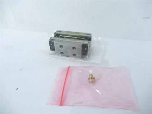 THK HSR15YR; Linear Block 28mmH 33.5W56.5L