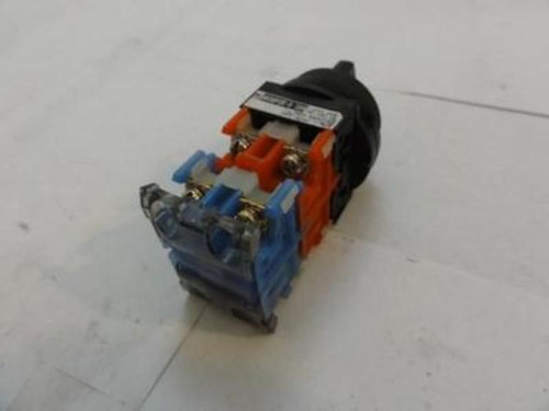 Fuji AR30PCR-3 184; Pushbutton Switch; 3 Position