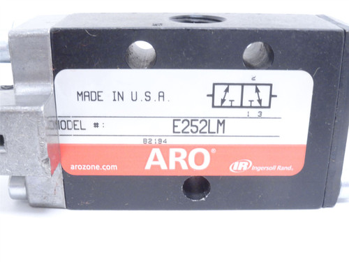 ARO E252LM; Manual Air Control Valve; 1/4NPT Ports; 3-Way