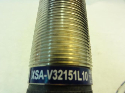 Telemecanique XSA-V32151L10; Prox Sensor (NO Mounting Nuts)