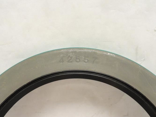 CR 42557; Oil Seal; 4-1/4" ID x 5-5/8" OD x 0.4735" Wide