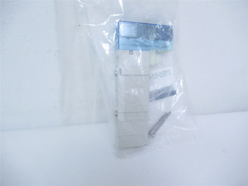 SMC SY5500-5U1-NA; Solenoid Valve 3 POS 2 Coil Mnfld Mnt