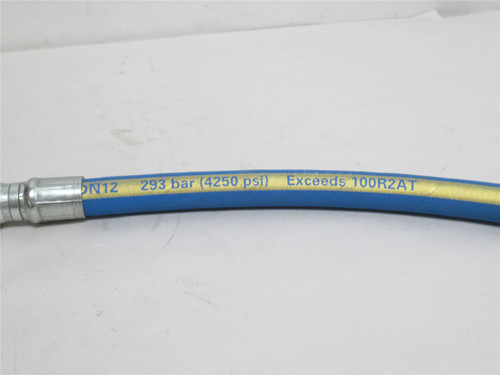 Eaton GH1958758R0824; Hose; 24" Long; 1/2 BOSS x 1/2 Tube