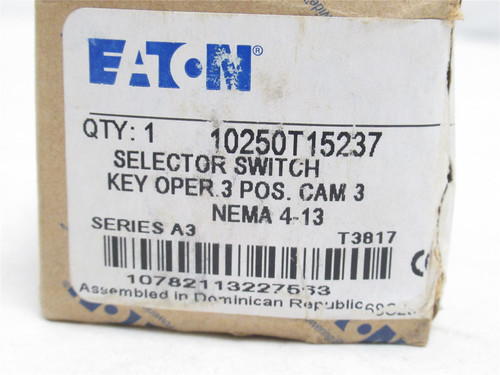 Eaton 10250T15237; Heavy-Duty Keyed Push-Button; 3-Position