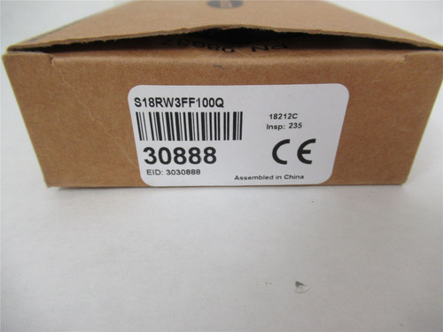 Banner S18RW3FF100Q; Fixed Field Sensor Range 100 mm PN30888