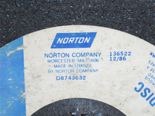 Norton 136522; Depressed Center Wheel; 9" OD; 7/8" Arbor