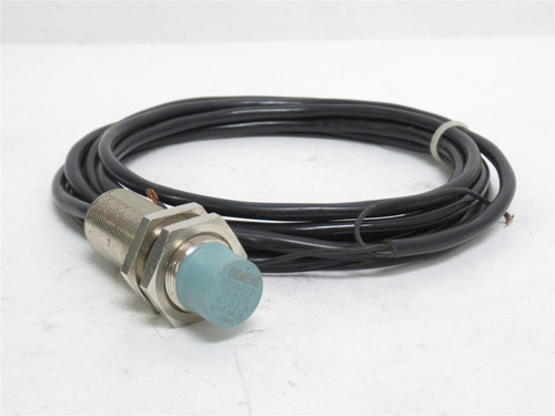 Siemens 3RG4023-0KA00; Proximity Switch; 20-265Vac; 2m Wire