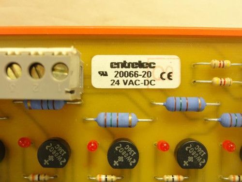 Entrelec 20066-20; Relay Interface Module; 24VAC/DC; 8-Pos