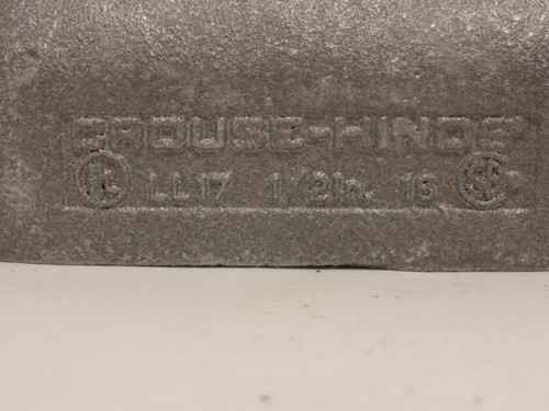 Crouse-Hinds LL17; Conduit Body; Type LL; 1/2 FNPT; Form 7