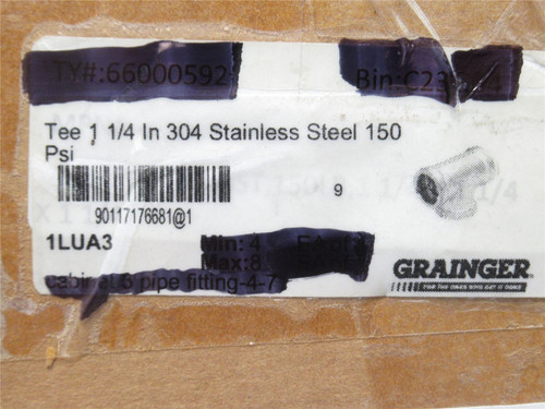 Industry-Std 1LUA3; Pipe Tee Fitting SS-304; 1-1/4NPT; 150PSI