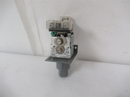 Allen-Bradley 836-C5; Pressure Control Switch 2 PSI 80 PSI