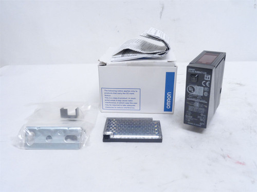 Omron E3JM-R4M4T-US; Photo Sensor; 12-240VAC/DC; SPDT