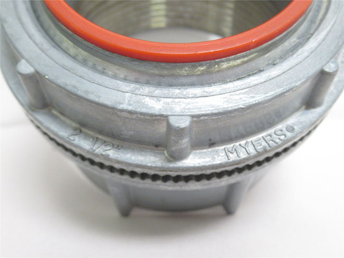 Appleton HUB-250; Myers Conduit Hub; Size: 2-1/2"