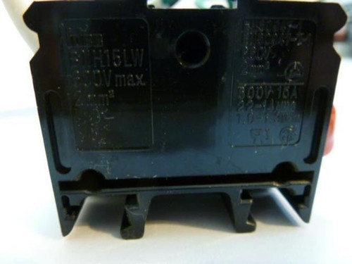 Idec BNH15LW; LOT-9 Terminal Block 600V2mm connected