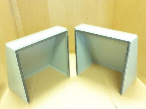 MFG- MDL-UNKN-189962; Set Rain Shield 15"X15"X10"