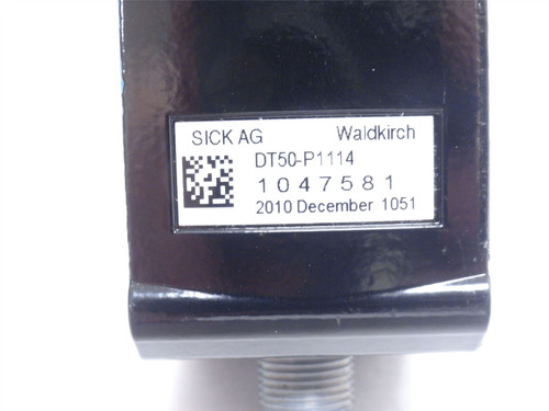 SICK DT50-P1114; Distance Sensor; 15-30VDC; 100mA