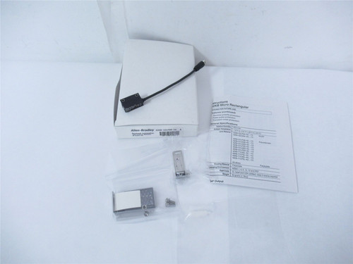 Allen-Bradley 42KB-U2LPSN-Y3 ; Micro Rectangular Photo Sensor