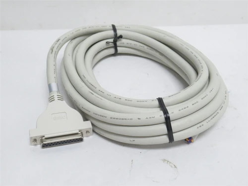 SMC AXT100-DS25-050; Connector Cable "F" Type 5m Long; 25-Pin