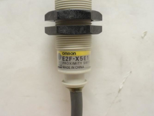 Omron E2F-X5E1; Inductive Proximity Sensor; 12-24 VDC