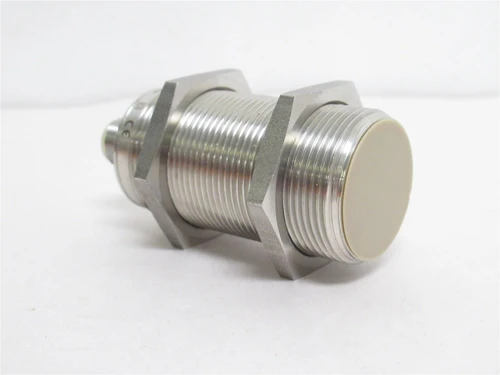 IFM IIK3015BAPKG/M/V4A/US104-DPO; Prox Sensor IIT218 10-30VDC