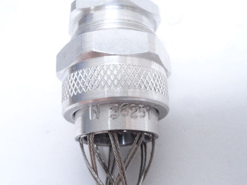 Woodhead 36251; Deluxe Cord Grips Strain Relief 1/2NPT