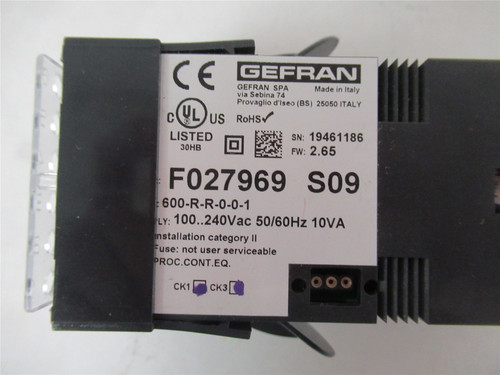 Gefran 600-R-R-0-0-1; Process Controller 120 VAC 240 VAC