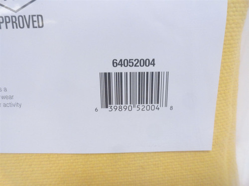 Radnor 64052004; Gold Acrylic 6'x6' Fiberglass Weld Blanket