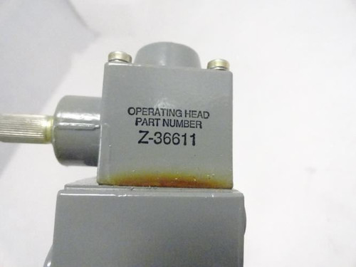 Allen-Bradley 802R-ALFW5; Limit Switch (Missing Cover)