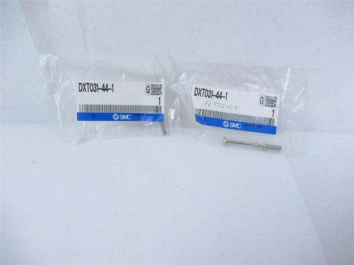 SMC DXT031-44-1; Lot-2 RoundHead CombinationScrew m4x0.7x39.5