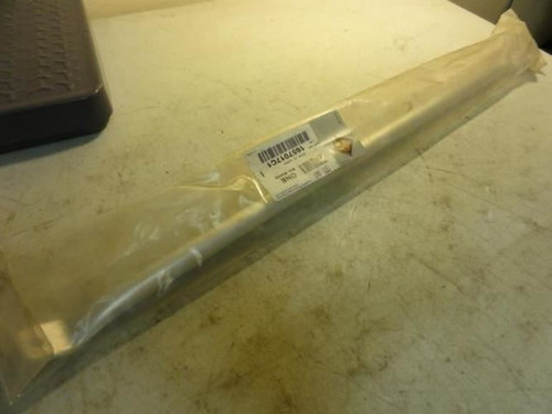 International 1657017C1; Brace