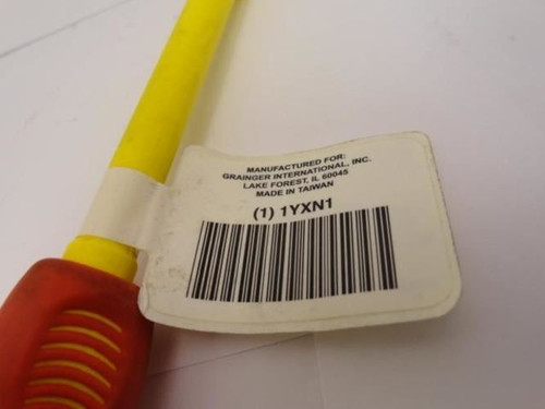 Westward 1YXN1; Insulated Nutdriver Metric 9mm X 125mm
