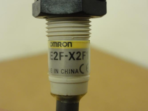 Omron E2F-X2F1; Proximity Sensor 12/24VDC 5 Meter Cable