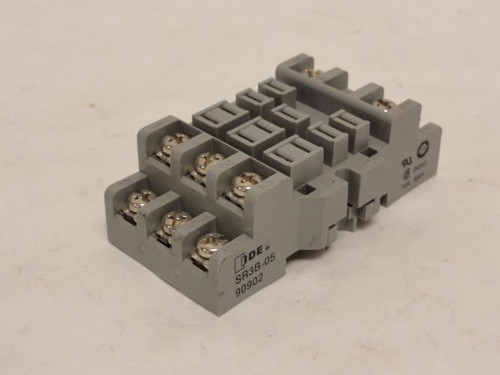 Idec SR3B-05; Relay Socket; 10A; 300V; 11-Pin