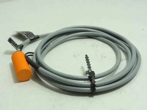 IFM IGC2008-ARKG/UP; Proximity Switch 10-36VDC (NO HARDWARE)