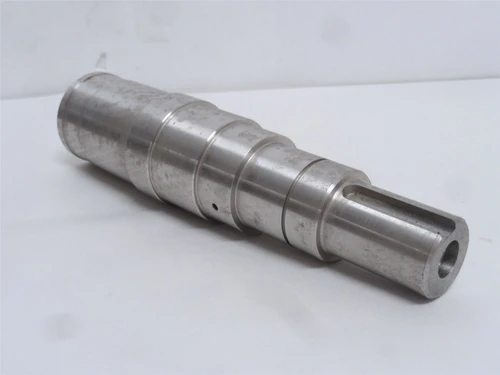 Marel NZ331483; Bone Saw Bottom Wheel Shaft; SS; 7-3/4" Long