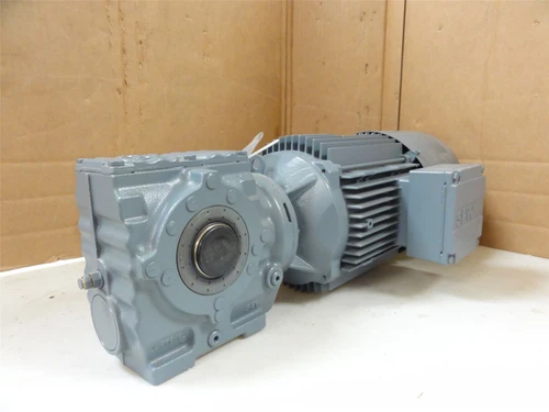SEW SA47MV100M8/VR; AC Gearmotor 17.62:1 Ratio; 277/480V; 3PH