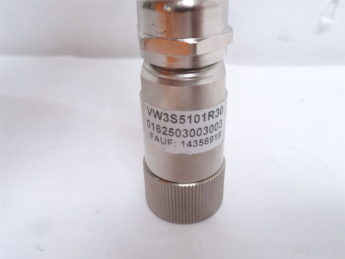 Schneider VW3S5101R30; MotorCable 4x1.5 Shielded Connector 3M
