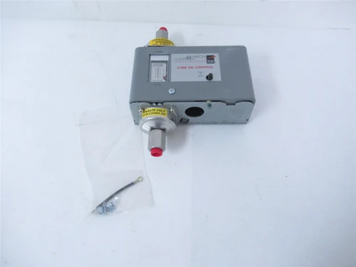 Johnson Control P28AN-1; Mechancial Lube Oil Pressure Control