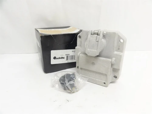 Truck-Lite 50805; NoseBox 7 Solid Pin