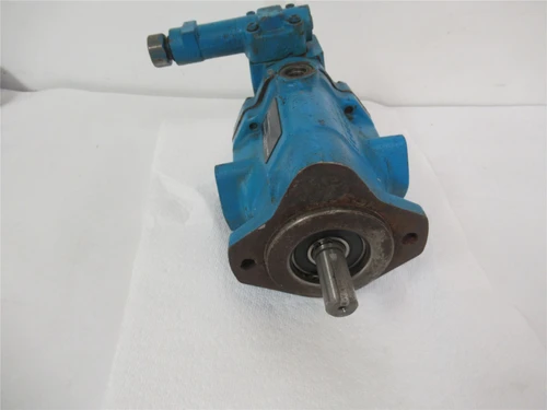 Vickers PVB6-RSY-40-CC-12 ; Hyraulic Piston Pump 6.5 GPM @ 1800 RPM