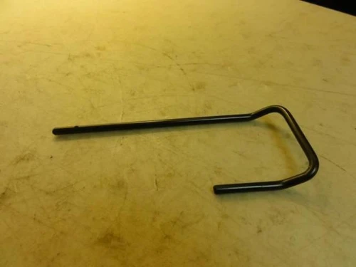 Crown 807739-002; Right Latch Pull