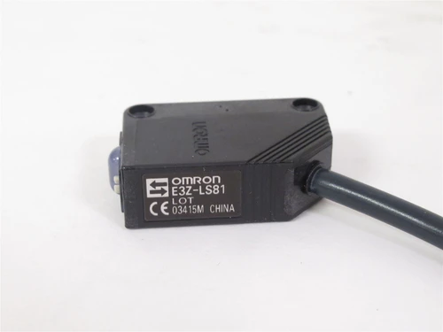 Omron E3Z-LS81; Photoelectric Sensor; 30mm; 12-24VDC; 100mA