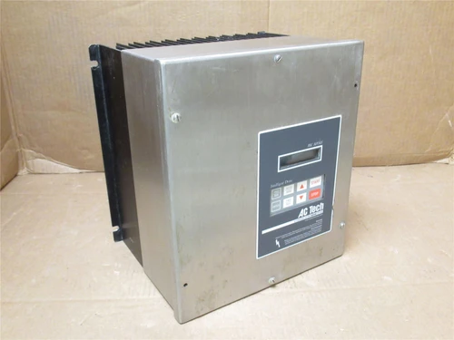 Lenze M14100E; Frequency Inverter; SS; 10HP; 400/480VAC; 3PH