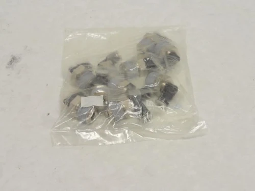 Festo QSML-1/4-1/8-U; Bag-10 L-Fitting 190723; 1/8"Tube x1/4NPT