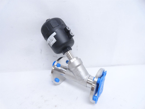 Burkert 98127249; Angle Seat Control Valve SS; 217PSI; 1-1/4"