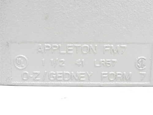 Appleton LR57; Conduit Body; Type: LR; 90Deg; Size: 1-1/2FNPT